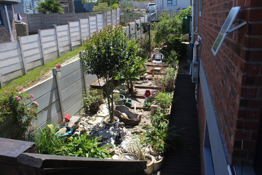 4 Bedroom Property for Sale in Dana Bay Western Cape